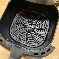 Gourmia ノンフライヤー6.6Lの画像