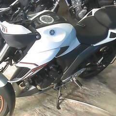 YAMAHA FZS25 白 エンジン始動動画 自賠責保険で乗れます 半額配送キャンペーン 期間限定 現状渡し諸経費￥0- 横浜 P-Yardの画像