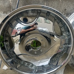 アルミホイール20インチ 車
 の画像