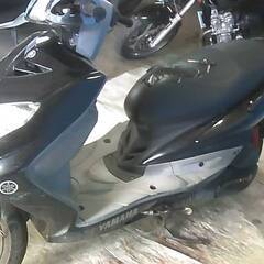 YAMAHA シグナス125XSR-2 黒 エンジン始動動画 自賠責保険で乗れます 半額配送キャンペーン 現状渡し諸経費￥0- 横浜 P-Yardの画像