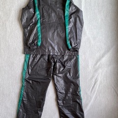プーマウィンドブレーカー上下セットサイズ150の画像