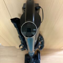 アイリスオーヤマ 掃除機 コードレス ハンディ サイクロン スティッククリーナー パワーヘッド 軽量 ハイパワー吸引 アタッチメントセット付 収納スタンド 2WAY SCD-142P-B ブラックの画像