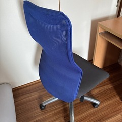 オフィス椅子の画像