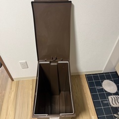 ニトリ　45Lゴミ箱　ブラウン　スリムベタベールの画像