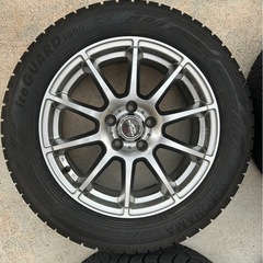 スタッドレスタイヤ　４本セット　215/60R17
の画像