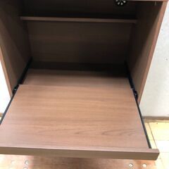 ニトリ レンジ台 フォルムN RE1860 MBR 木目調ブラウン 食器棚 キッチン収納 スライド棚付き 炊飯器やレンジ収納に便利 【糸島市内 送料無料】 88279-1-001の画像