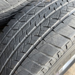 ランドクルーザー　プラド　純正　中期　265/65R17の画像