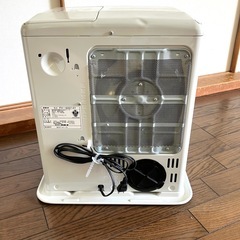 （ジャンク品扱い）コロナ　石油ファンヒーター　2014年製の画像