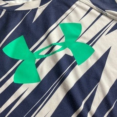 アンダーアーマーの140くらいのTシャツ サイズYMDの画像