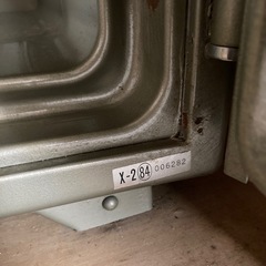【無料‼︎】金庫あげます‼︎ カギ２本付き　w45 D47 H67の画像