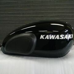 カワサキ W650 タンク ブラックの画像