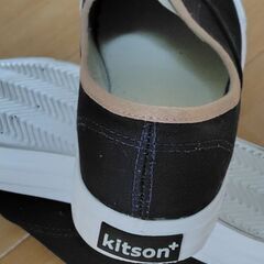 kitsonスニーカーの画像