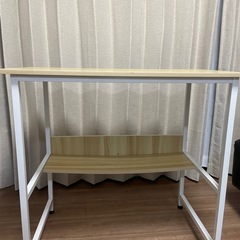 【無料お引き渡し】PCデスク
の画像