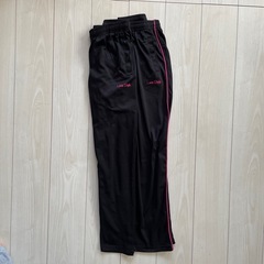 トレーニングウェアパンツの画像