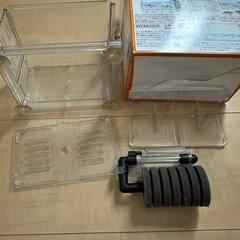 ニチドウ　ベビーボックス・プラス　産卵箱　グッピー　隔離ケースニチドウ　ベビーボックス・プラス　産卵箱の画像