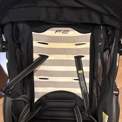 combi ベビーカー F2 plusの画像