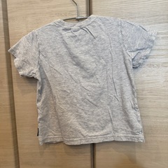 【子供服】moujonjon グレー Tシャツ 110サイズの画像
