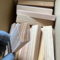 端材　木材　焚付けや薪などにの画像