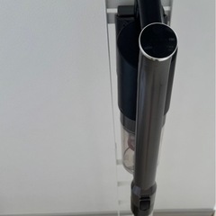 【受け渡し者確定】アイリスオーヤマ掃除機とスタンドのセットですの画像