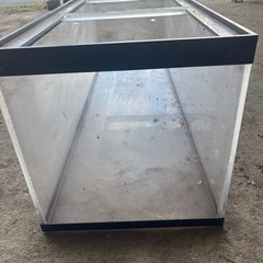 アクリル製水槽の画像