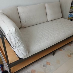 引き取り限定 IKEA 3人掛けソファの画像