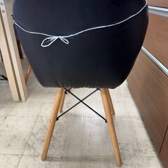 J3046　【リユースのサカイ柏店】　デザインチェア　椅子　モダン　ブラックの画像