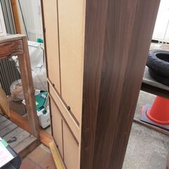 587＞　食器棚の画像