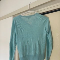 tシャツ　と　　カーディガン(自取)／送料自己負担の画像