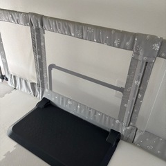 日本育児 ベビーフェンス おくだけとおせんぼ スマートワイド 自立 置くだけ パーテーション ベビー ゲート の画像