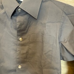 【子供服】グレー 長袖シャツ 胸ポケット付き　サイズ95の画像