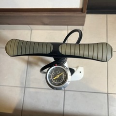 自転車空気入れ　7年程度使用の画像