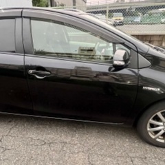 トヨタアクアハイブリッド2012の画像