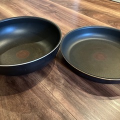 T-fal 大きいフライパン2つまとめ
　　の画像