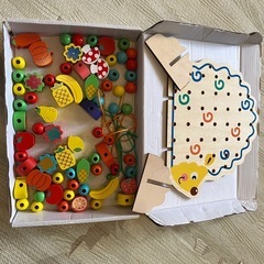 知育　紐通しの画像