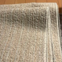 ニトリ　折りたたみカーペット NコトーネBE ラグ マット リビングサイズの画像
