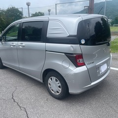 フリード スパイク Ｇ・ジャストセレクション 1.5L i-VTEC CVT 5人乗り FF 2WDの画像