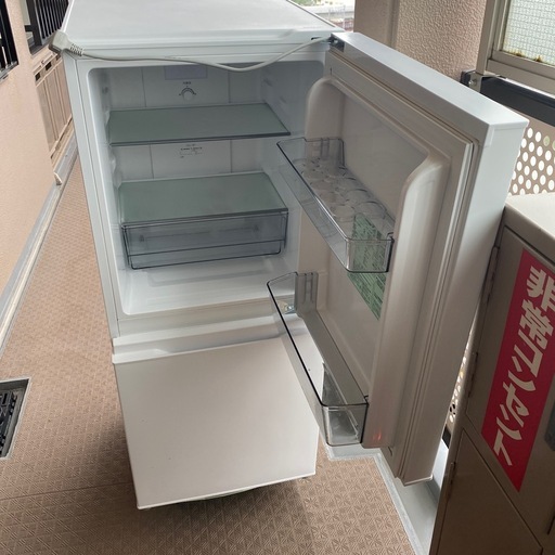 137L（冷蔵86L冷凍51L）AQUA ノンフロン冷凍冷蔵機　2024年製