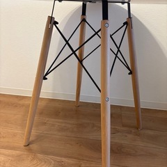 ダイニングテーブルの画像
