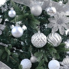 45個クリスマスボールオーナメント 飛散防止 クリスマスツリーデコレーション 吊り下げループ付き クリスマスツリー クリスマスの画像