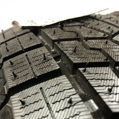 【新品】YOKOHAMA ice GUARD iG70 205/65R16 95Q 16インチ スタッドレス 4本 21年製 ヤリスクロス 10系アルファード C28セレナ等　(STV018)の画像