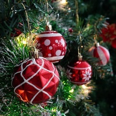 42個クリスマスボールオーナメント クリスマスツリーオーナメント用 防水 キラキラ光るクリスマスオーナメント アクセサリー クリスマス　の画像