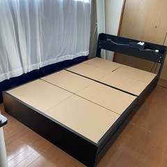 セミダブルベッドフレーム
の画像