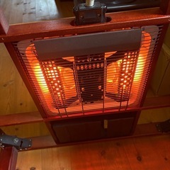 中古品コタツ差し上げます。‼️台はリバーシブルになっております。の画像