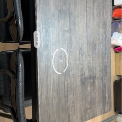 テーブルイスセットの画像