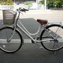 ☆自転車 シティサイクル BRIDGESTONE cajuna 26インチ 白 3段変速 荷台付き ライト点灯 ダブルロック ブリヂストン カジュナ 3段切替 ホワイト ママチャリ 札幌市 豊平区 平岸の画像