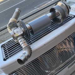 トヨトミ　密閉式石油ストーブ　FF排気トップ付き　2021年製の画像