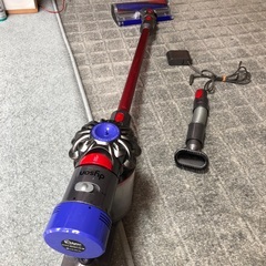 Dyson  V7  バッテリー交換前提品　8台目にしてラスト商品　予約1名の画像