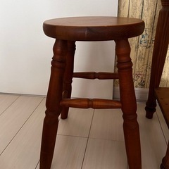 カントリー家具　テーブルと椅子セットの画像