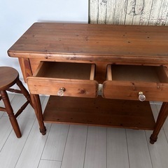 カントリー家具　テーブルと椅子セットの画像
