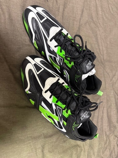 バレンシアガ　スニーカー　30.5